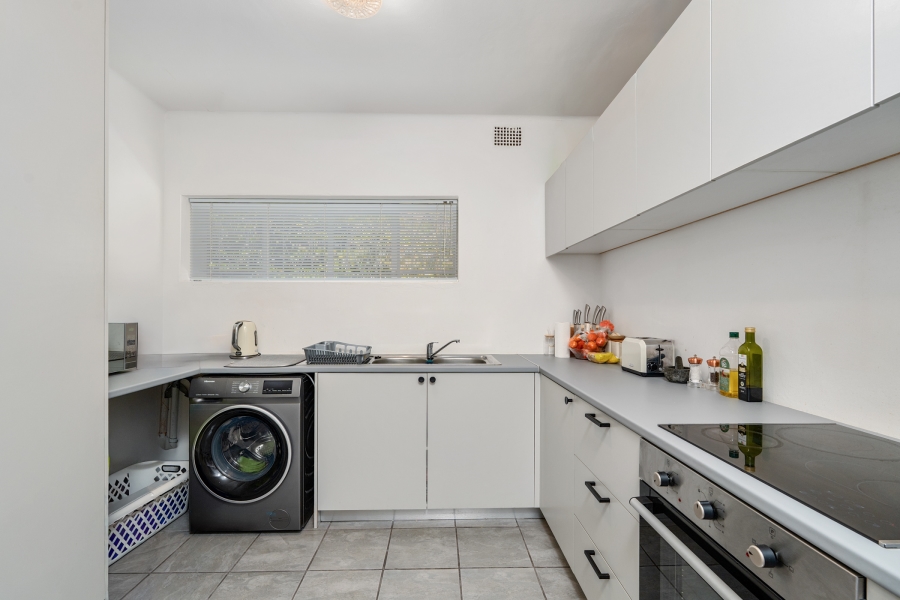 1 Bedroom Property for Sale in Oranjezicht Western Cape